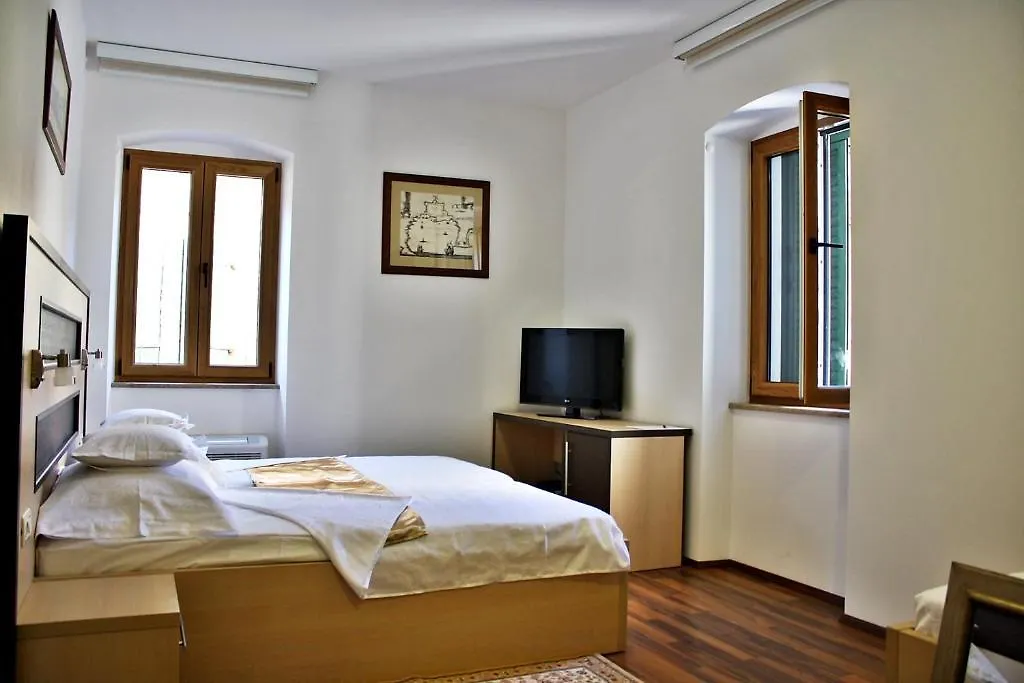 Luxury Rooms Keko Split Pensión